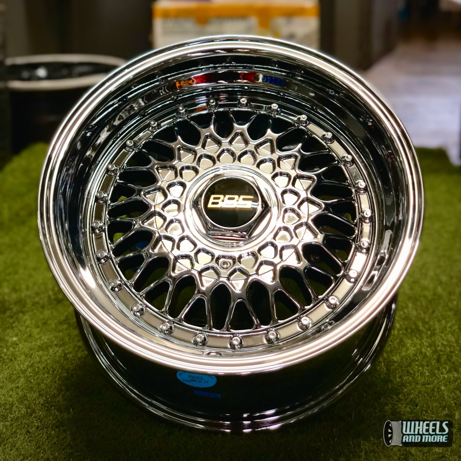 17 BBS RS CHROME 9/100 8.5/10J ET15 73.1 | Wheels & More